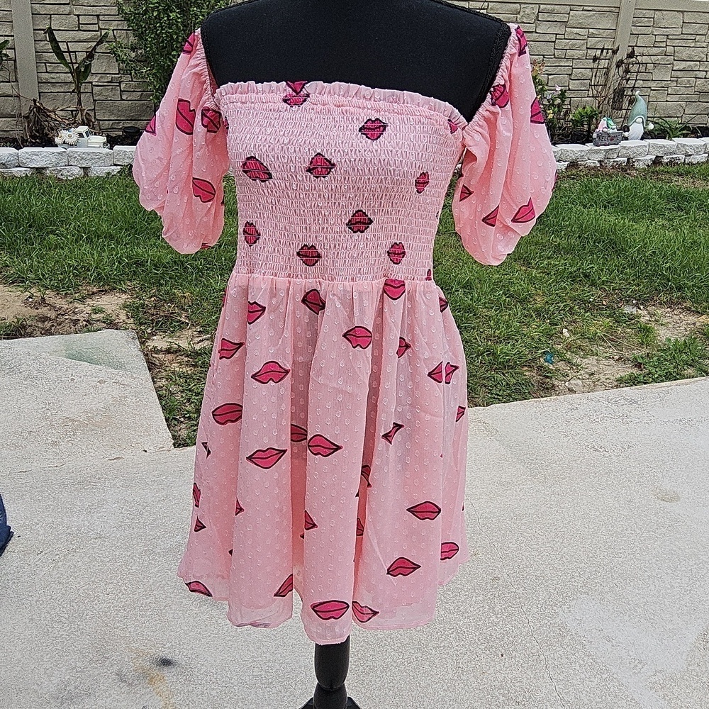 BETSEY JOHNSON PINK n RED LIP FLIRTY MINI DRESS